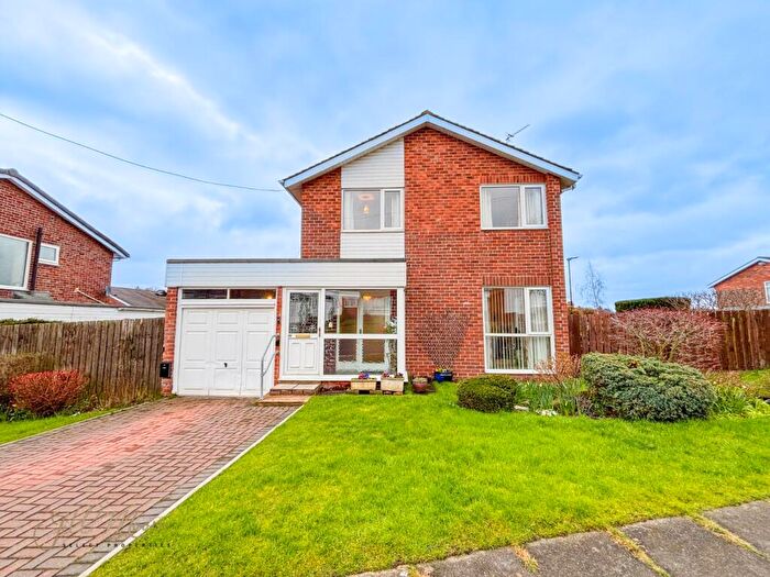 3 Bedroom Detached House For Sale In John F Kennedy Estate, Washington Village, Washington, Tyne And Wear, NE38