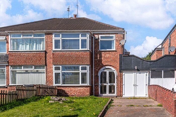 3 Bedroom Semi-detached House For Sale In Aldersley Road, Aldersley, Wolverhampton, West Midlands, WV6
