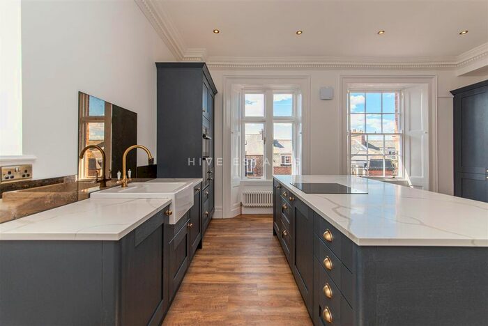 3 Bedroom Flat To Rent In Prior's Terrace, Tynemouth, Tyne And Wear, NE30