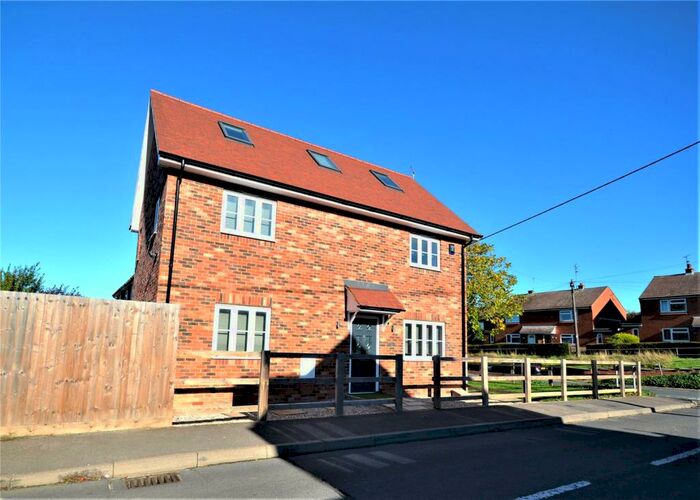 4 Bedroom Detached House To Rent In St Edmunds Fields, CM6