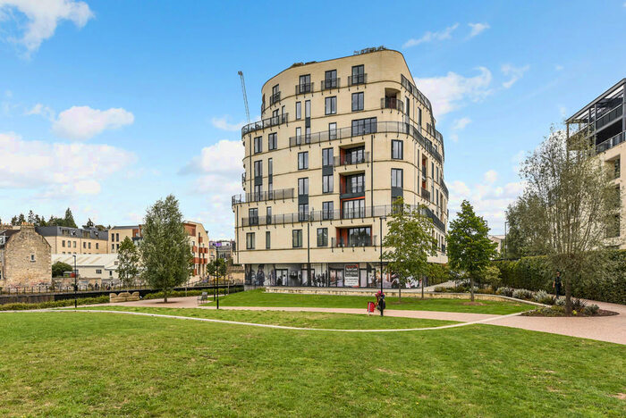 2 Bedroom Apartment To Rent In Royal View, Victoria Bridge Road, BA2