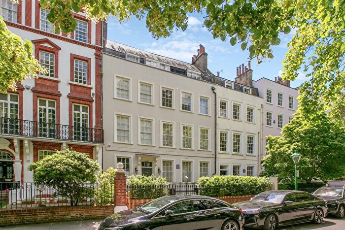 7 Bedroom Terraced House To Rent In Kensington Square, High Street Kensington, W8