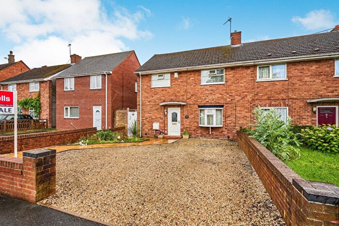 3 Bedroom Semi-Detached House For Sale In Brooklands Parade, Eastfield, Wolverhampton, WV1