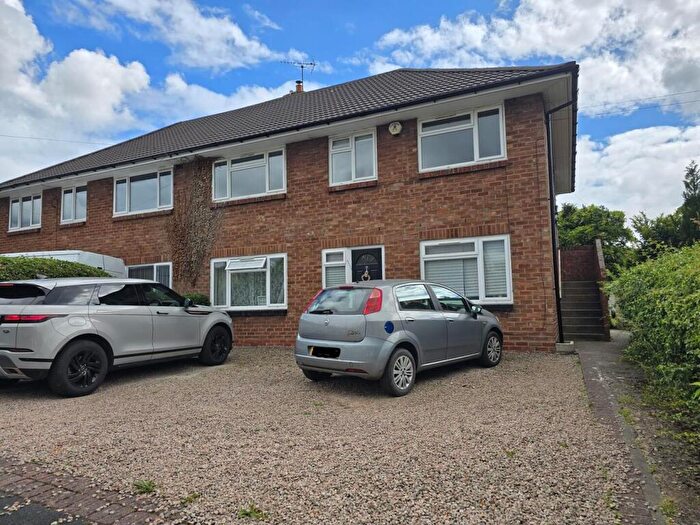 3 Bedroom Maisonette To Rent In Sculthorpe Road, Blakedown, Kidderminster, DY10