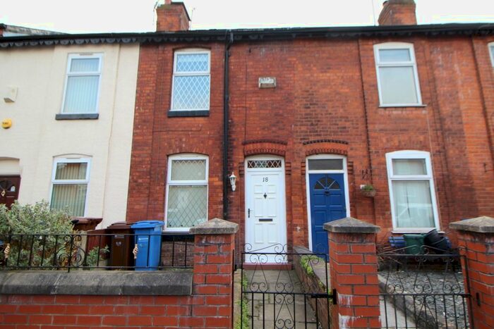 Terraced House To Rent In Asquith Street, Stockport, Cheshire, SK5