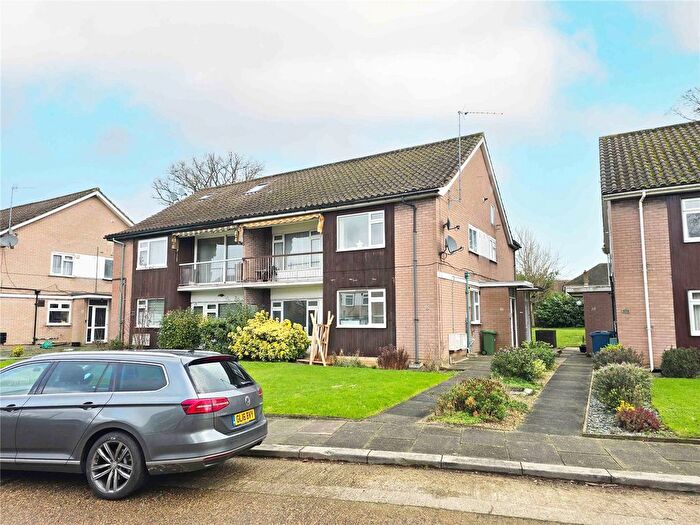 3 Bedroom Maisonette To Rent In Merryfield Gardens, Stanmore, HA7
