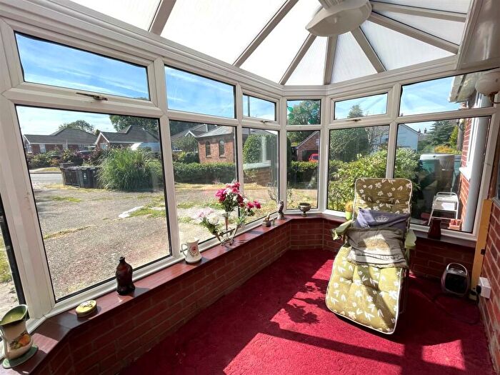 2 Bedroom Bungalow For Sale In Church Lane, Alvingham, Louth, LN11
