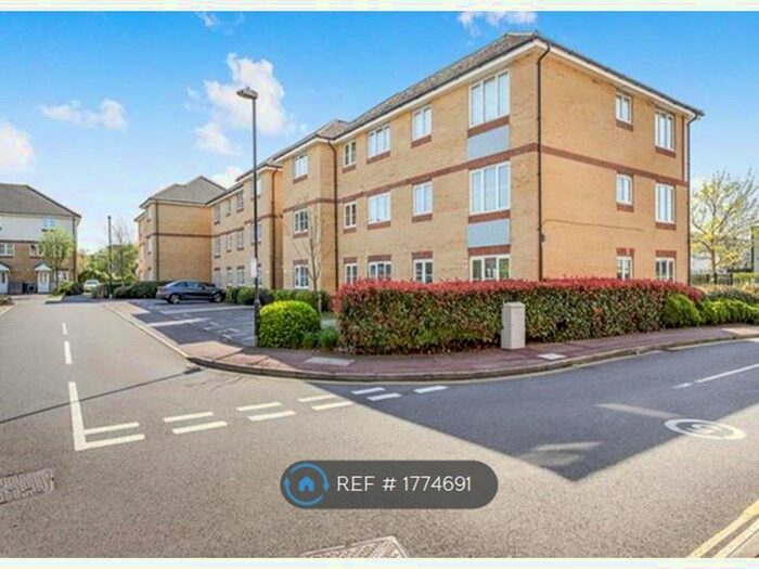 2 Bedroom Flat To Rent In Fitzherbert Road, Portsmouth, PO6