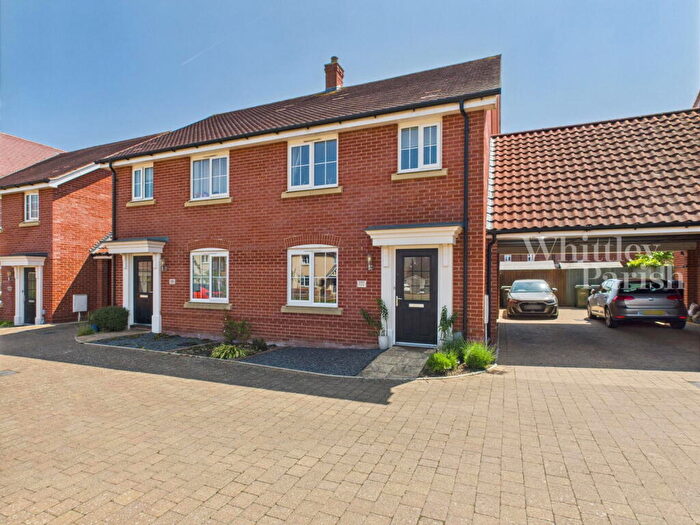 3 Bedroom Semi-Detached House For Sale In Jermyn Way, Tharston, NR15