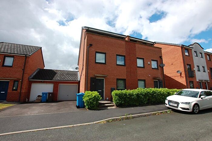 3 Bedroom Semi-Detached House To Rent In Dunster Close, Chadderton, Oldham, Greater Manchester, OL9