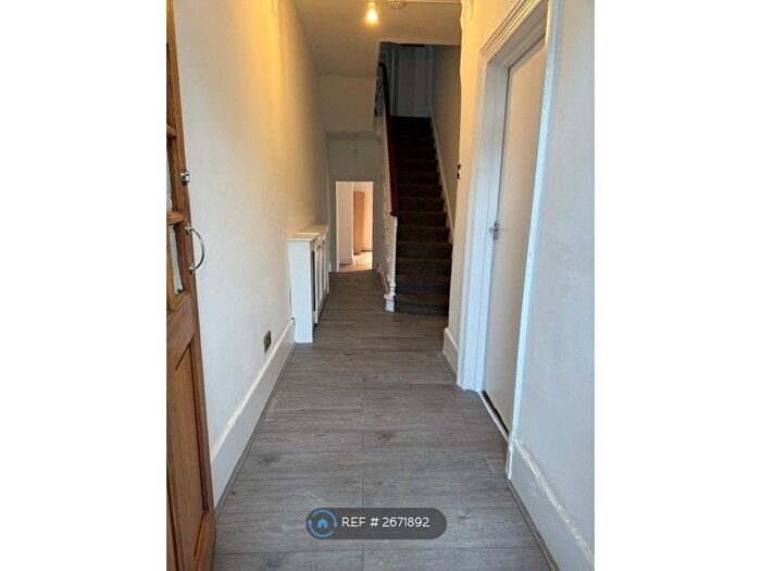 5 Bedroom Semi Detached House To Rent In Byrne Road, London, SW12