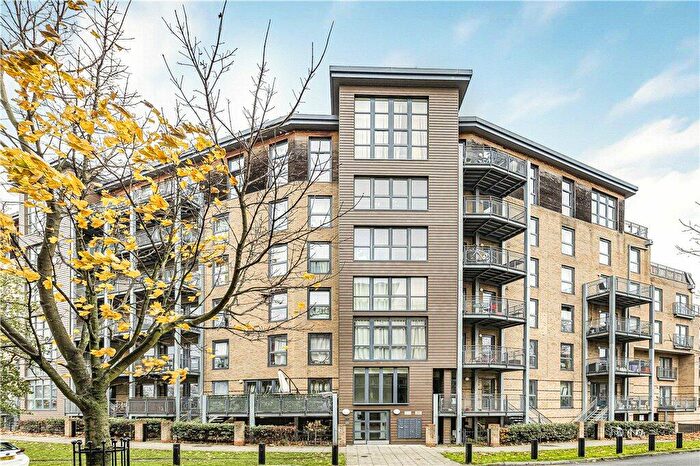 1 Bedroom Apartment For Sale In Harry Zeital Way, London, E5