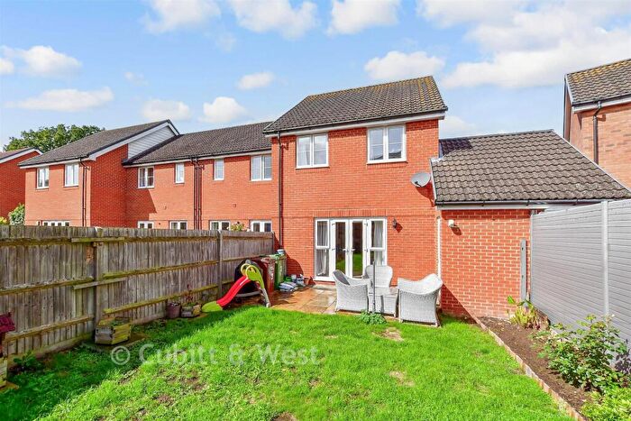 3 Bedroom End Of Terrace House For Sale In Barge Close, Yapton, Arundel, West Sussex, BN18