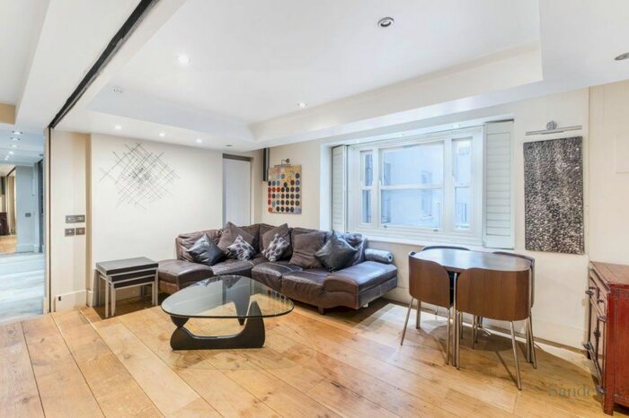 2 Bedroom Flat To Rent In Queen's Gate, Jn, London, SW7