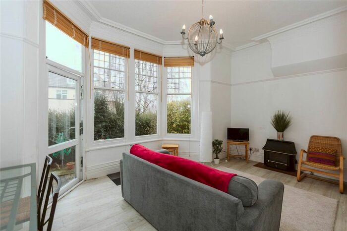 1 Bedroom Flat To Rent In Henleaze Road, Henleaze, Bristol, BS9