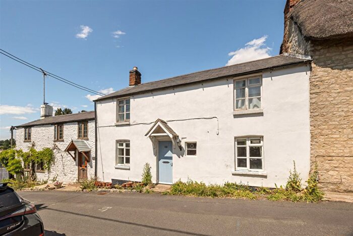3 Bedroom Terraced House For Sale In Freehold Street, Lower Heyford, OX25