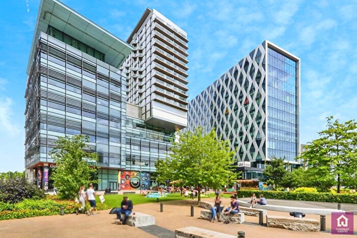 1 Bedroom Flat For Sale In Number One Pink, Media City Uk, Salford Quays, Manchester, M50