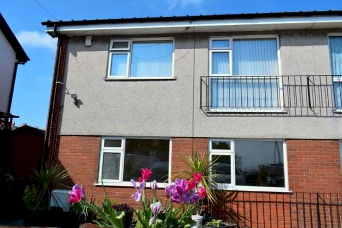 2 Bedroom Ground Flat To Rent In Vista Court, CF64