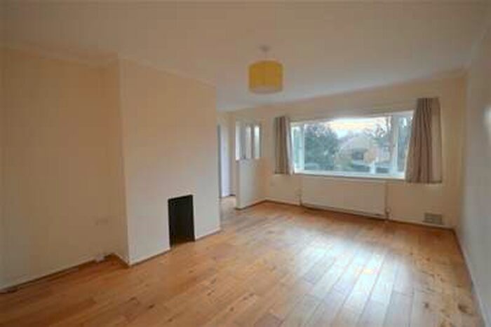 2 Bedroom Bungalow To Rent In Poplar Close, Great Shelford, CB22