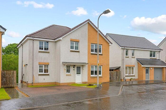 4 Bedroom Detached House For Sale In Canalside Drive, Reddingmuirhead, FK2