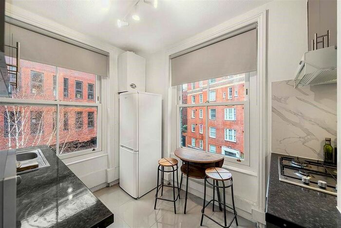 2 Bedroom Flat To Rent In Greencoat Place, Westminster, London, SW1P