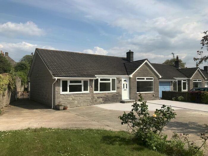 3 Bedroom Bungalow To Rent In Leighton Close, Evercreech, BA4