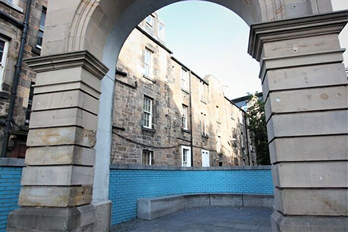 1 Bedroom Flat To Rent In Chalmers Buildings, Fountainbridge, Edinburgh, EH3