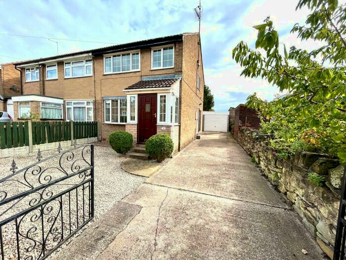 3 Bedroom Semi-Detached House To Rent In Finchwell Road, Sheffield, S13