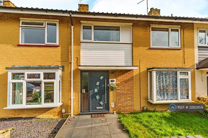 3 Bedroom Terraced House To Rent In Brighton Road, Crawley, RH10