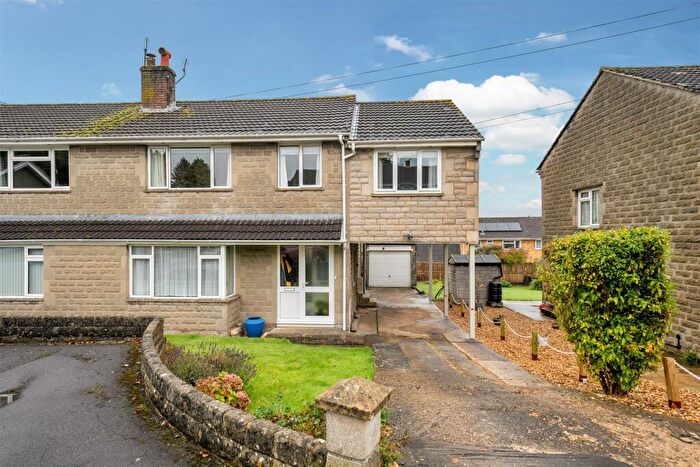 4 Bedroom Semi-Detached House For Sale In Carrick Close, Chippenham, SN15