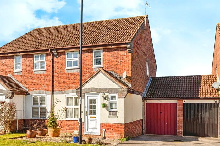 3 Bedroom Semi-Detached House For Sale In Warelands, Burgess Hill, RH15