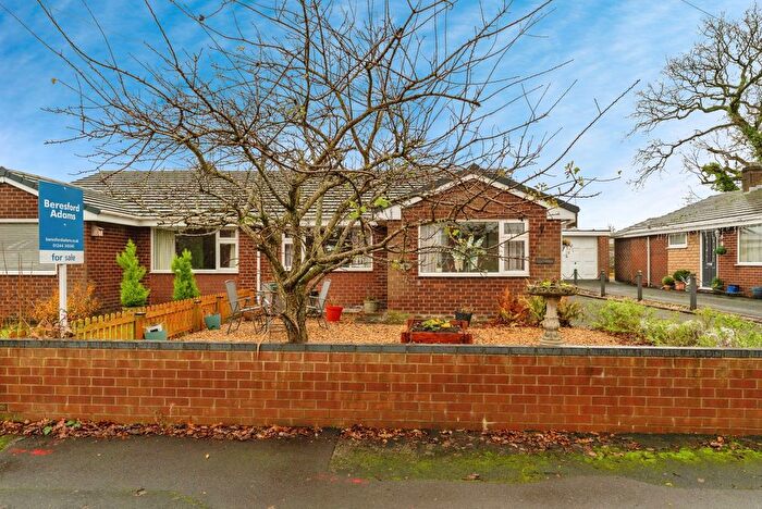 3 Bedroom Bungalow For Sale In Oak Drive, Chester, Cheshire, CH4