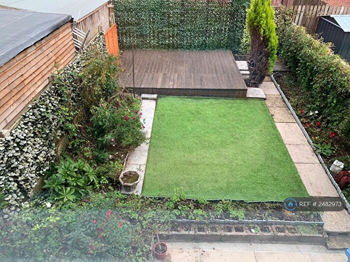 3 Bedroom Terraced House To Rent In Mount Street, Heywood, OL10