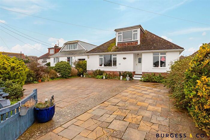 4 Bedroom Detached Bungalow For Sale In Coast Road, Pevensey Bay, Pevensey, BN24