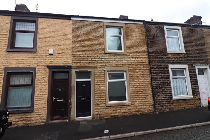 3 Bedroom Terraced House To Rent In Olive Lane, Darwen, BB3