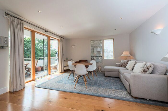 1 Bedroom Flat To Rent In Trinity Crescent, Balham, London, SW17