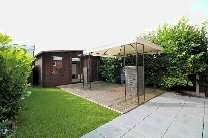 3 Bedroom House To Rent In Petersfield Avenue, Romford, Essex, RM3