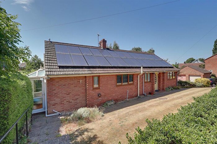 3 Bedroom Detached Bungalow For Sale In Culver Street, Newent, GL18