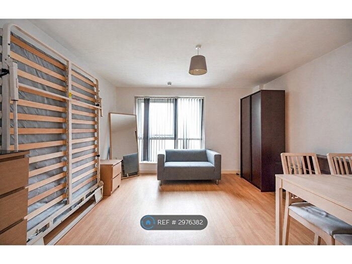 Studio To Rent In The Round House, Portsmouth, PO1