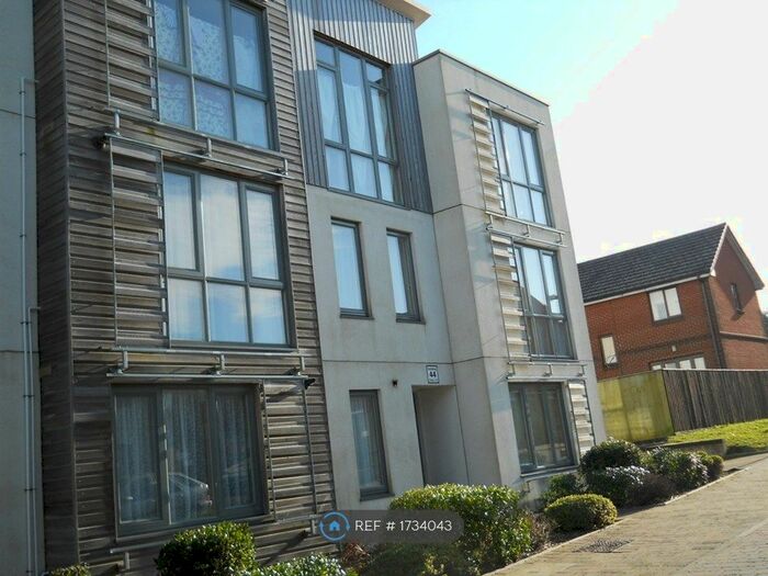2 Bedroom Flat To Rent In Oak Vale, Oakfield, Ryde, PO33