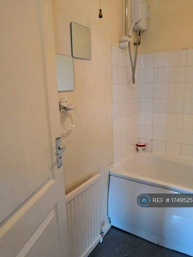 1 Bedroom Flat To Rent In Carlton House, Hull, HU3
