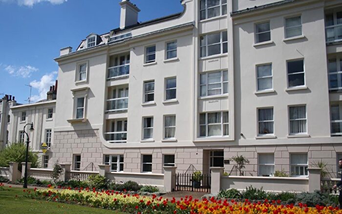 1 Bedroom Flat To Rent In Dane John Court, Canterbury, CT1