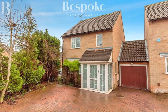 3 Bedroom Link Detached House For Sale In Faygate Way, Lower Earley, RG6