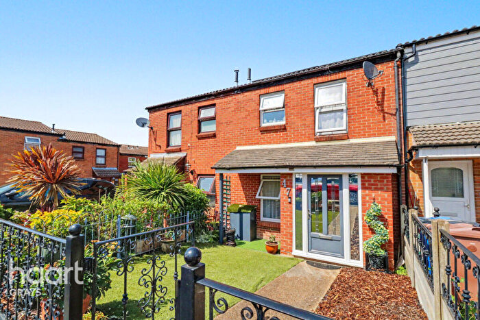 3 Bedroom Terraced House For Sale In Thamley, Purfleet, RM19