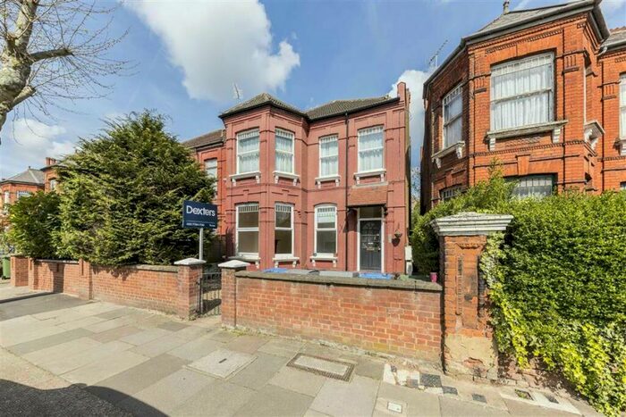 2 Bedroom Flat To Rent In Anson Road, The Mapesbury, NW2