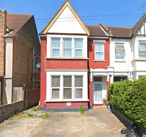 1 Bedroom Apartment To Rent In Westcliff On Sea, SS0