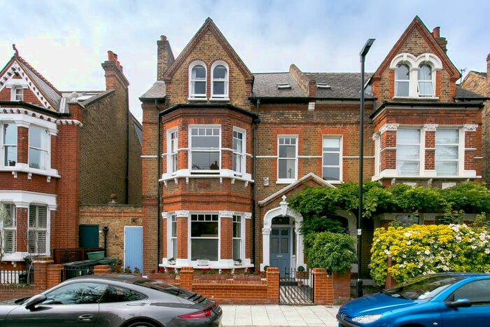 6 Bedroom Terraced House To Rent In Lessar Avenue, London, SW4