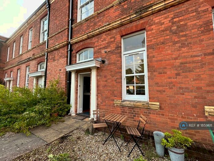 2 Bedroom Terraced House To Rent In South Grange, Exeter, EX2