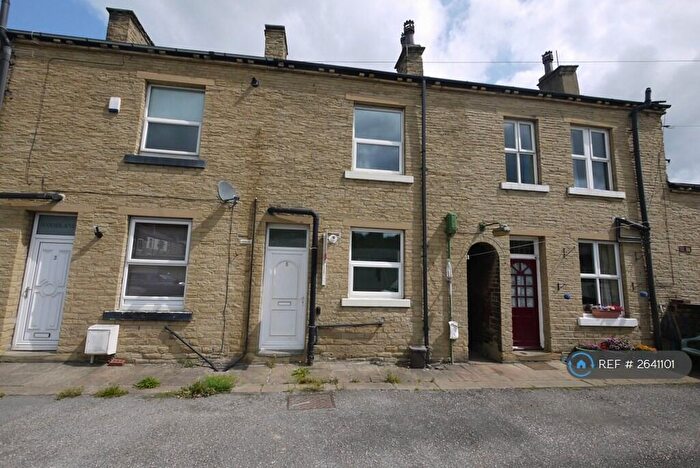 1 Bedroom Terraced House To Rent In Woodland Square, Brighouse, HD6