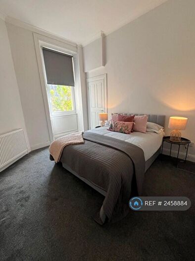 2 Bedroom Flat To Rent In Hillfoot Street, Glasgow, G31